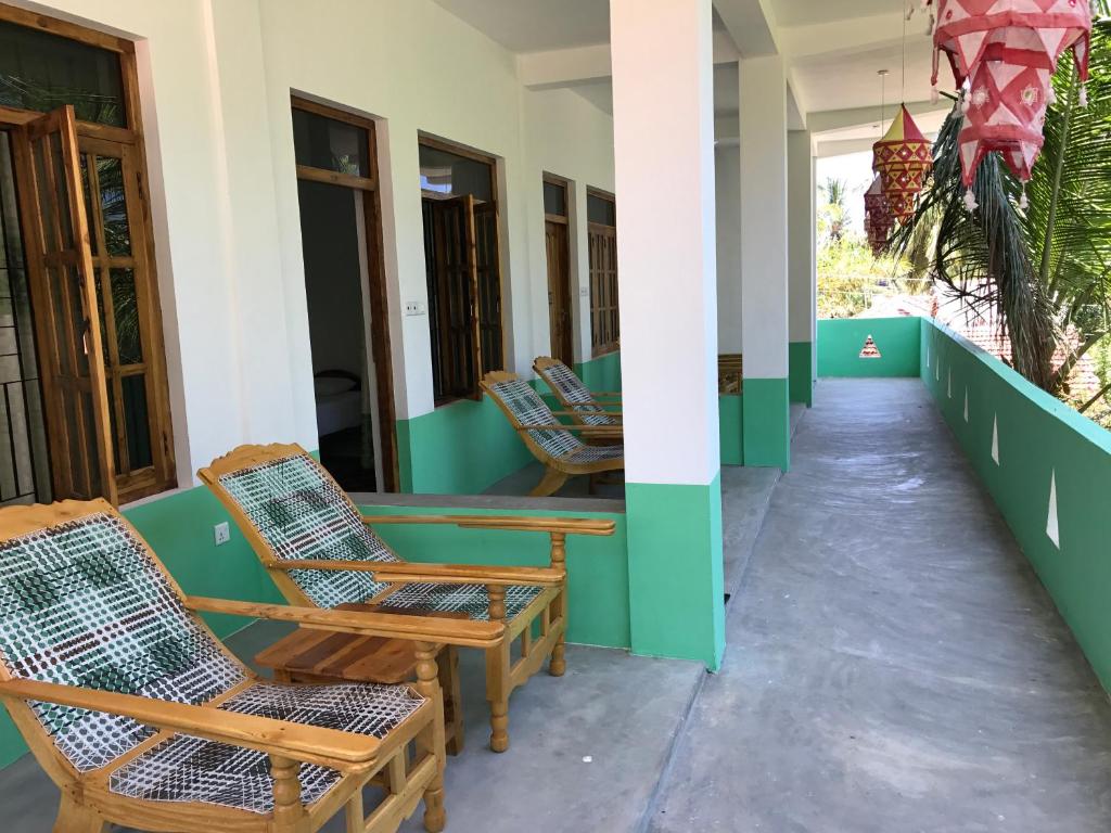 Nice Place Beach Hotel - 10