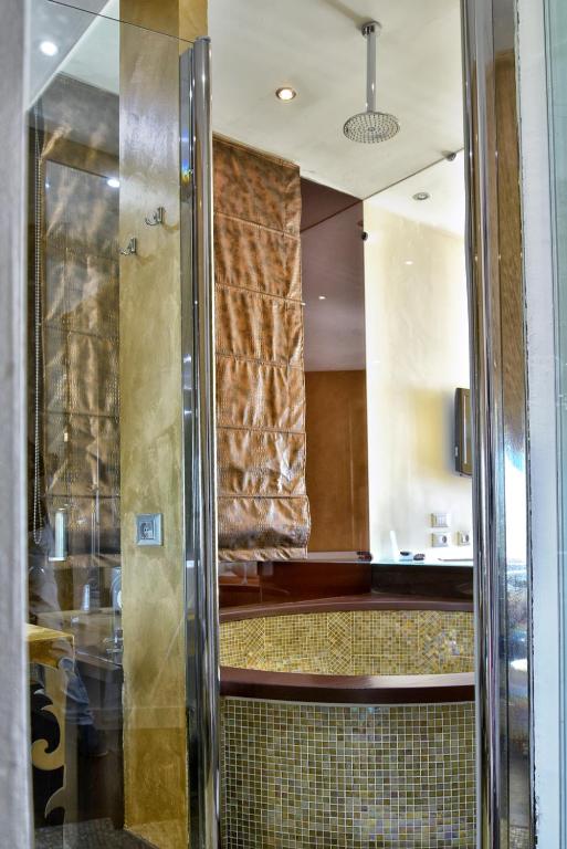 Koupelna v ubytování Hotel Exclusive