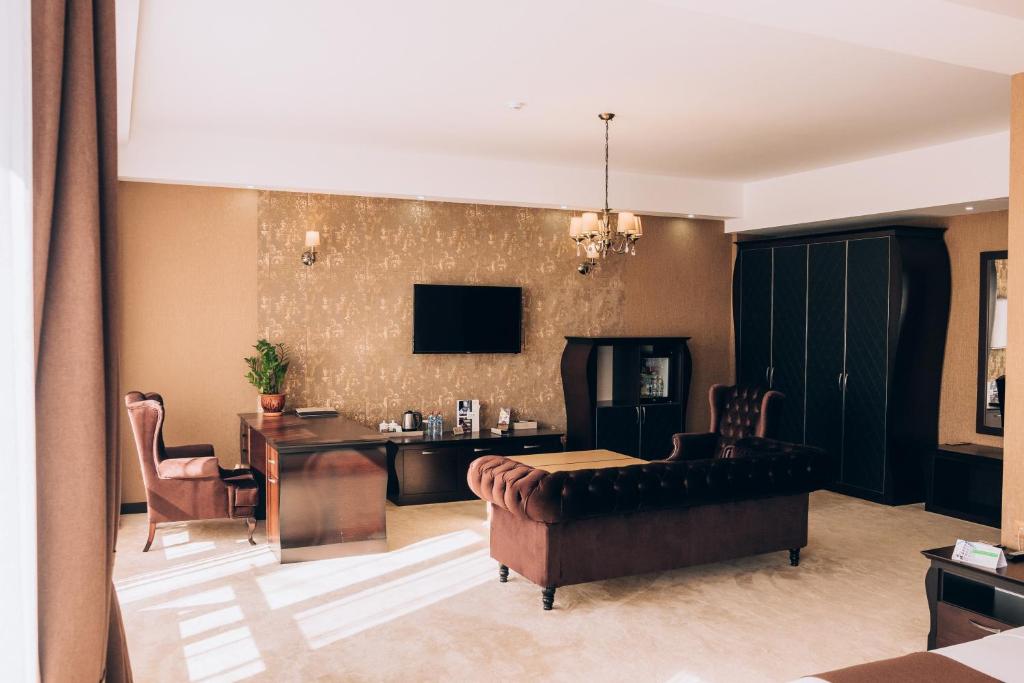 Megapolis Hotel Shymkent - Suite