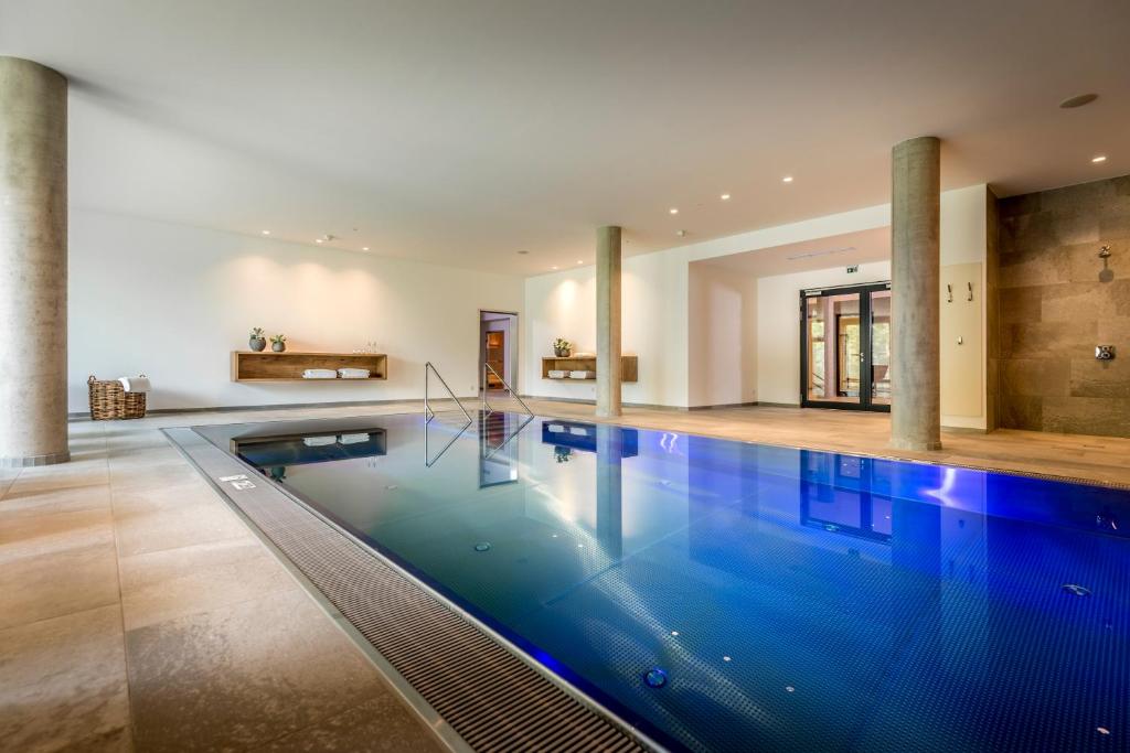 Bazén v ubytování Hotel Melchior Park nebo v jeho okolí