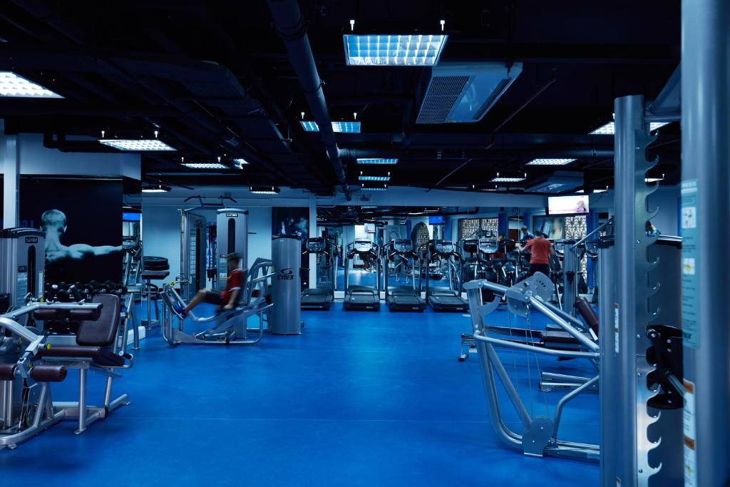 Fitness centrum a/nebo fitness zařízení v ubytování Roda Amwaj Suites Jumeirah Beach Residence