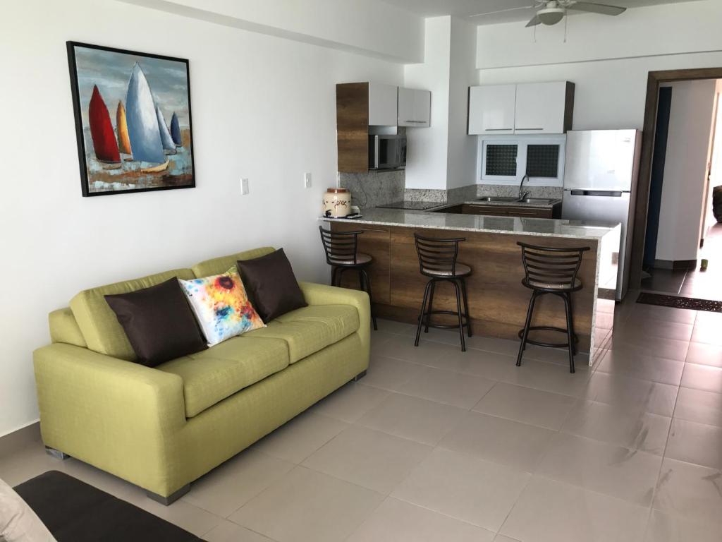 Kuchyň nebo kuchyňský kout v ubytování Resort Playa Azul Departamentos frente al mar