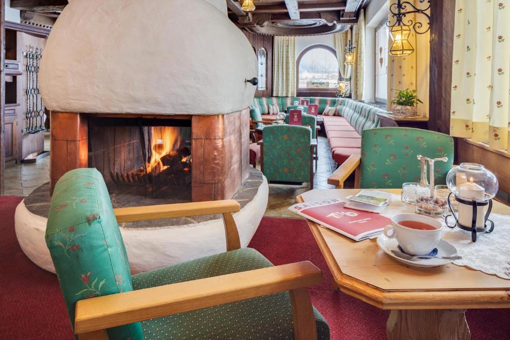 Posezení v ubytování Alpenhotel Fernau