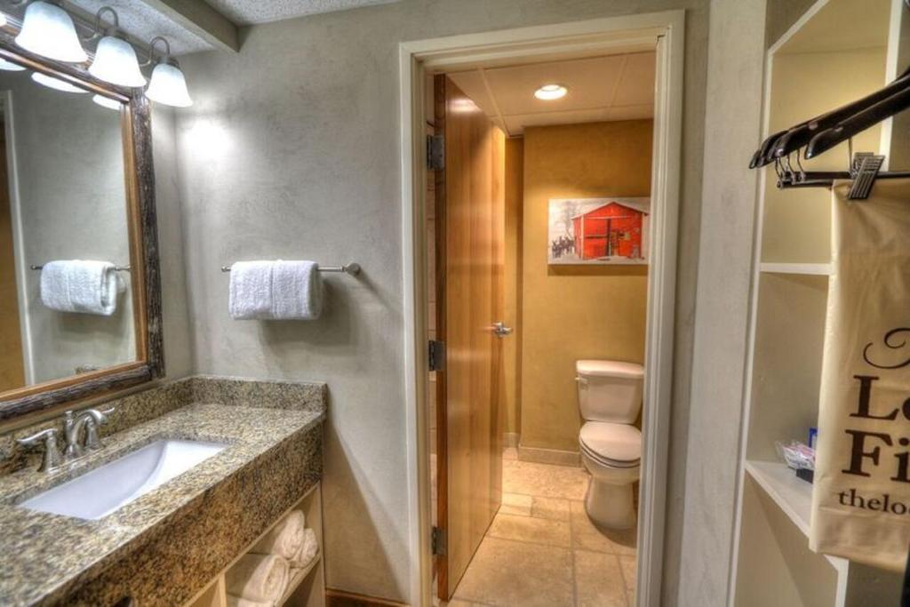 Lodge at Five Oaks Pigeon Forge - Sevierville photo