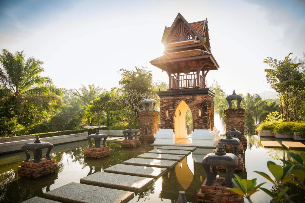Zahrada ubytování ROBINSON KHAO LAK