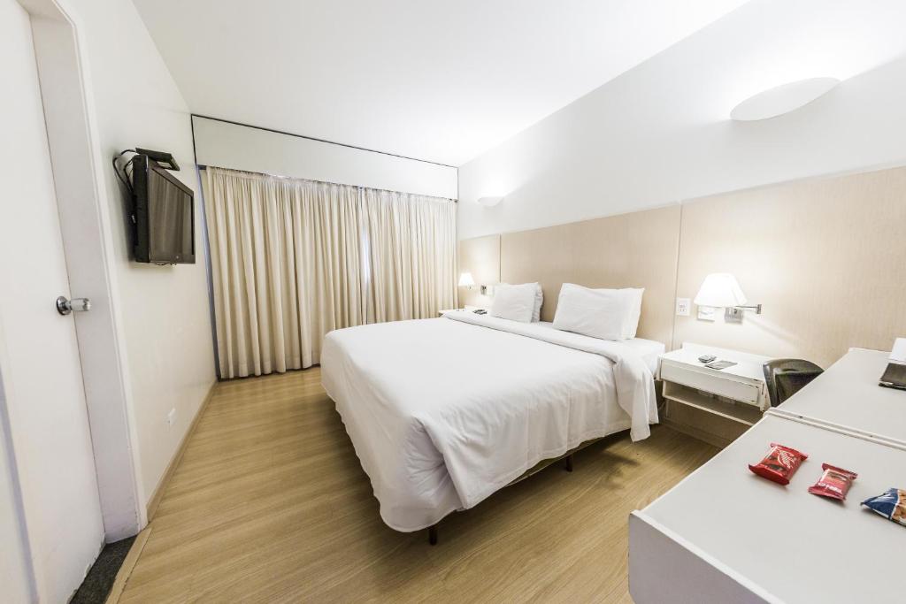  América Bittar Hotel
