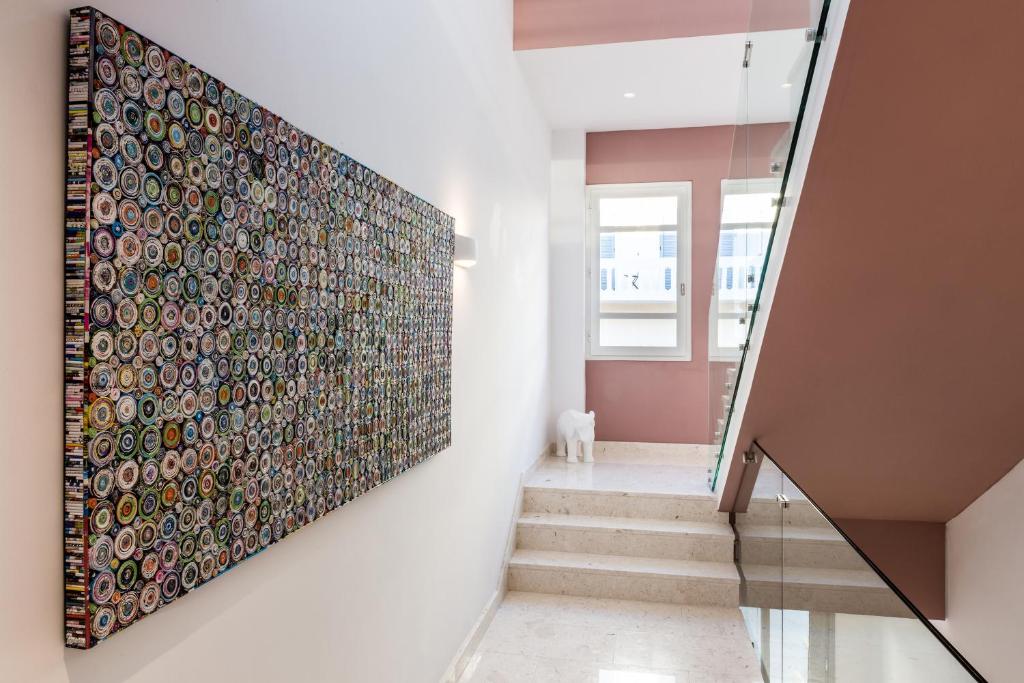 Nyx Chic Manor - Resim 41