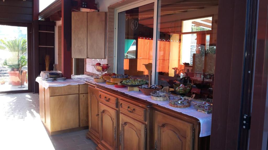 Kuchnia lub aneks kuchenny w obiekcie Villa Mola Bed And Breakfast