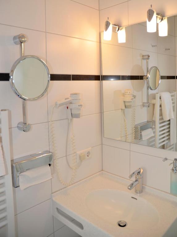 Koupelna v ubytování Hotel zur Post