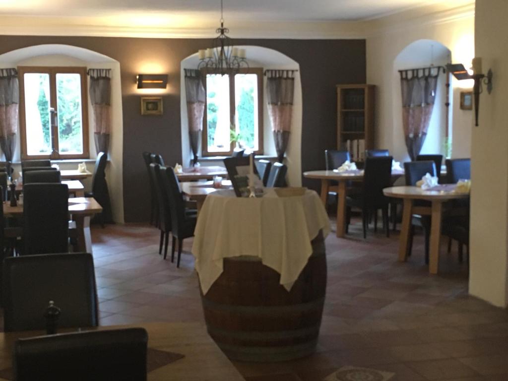 Restaurace v ubytování Alter Pfarrhof