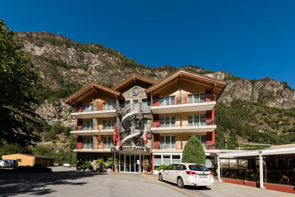 Nespecifikovaný výhled na hory nebo výhled na hory při pohledu z hotelu