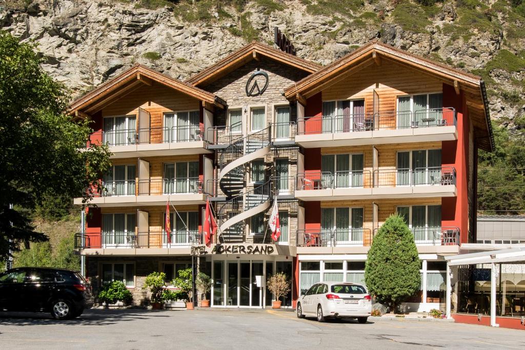 Nespecifikovaný výhled na hory nebo výhled na hory při pohledu z hotelu