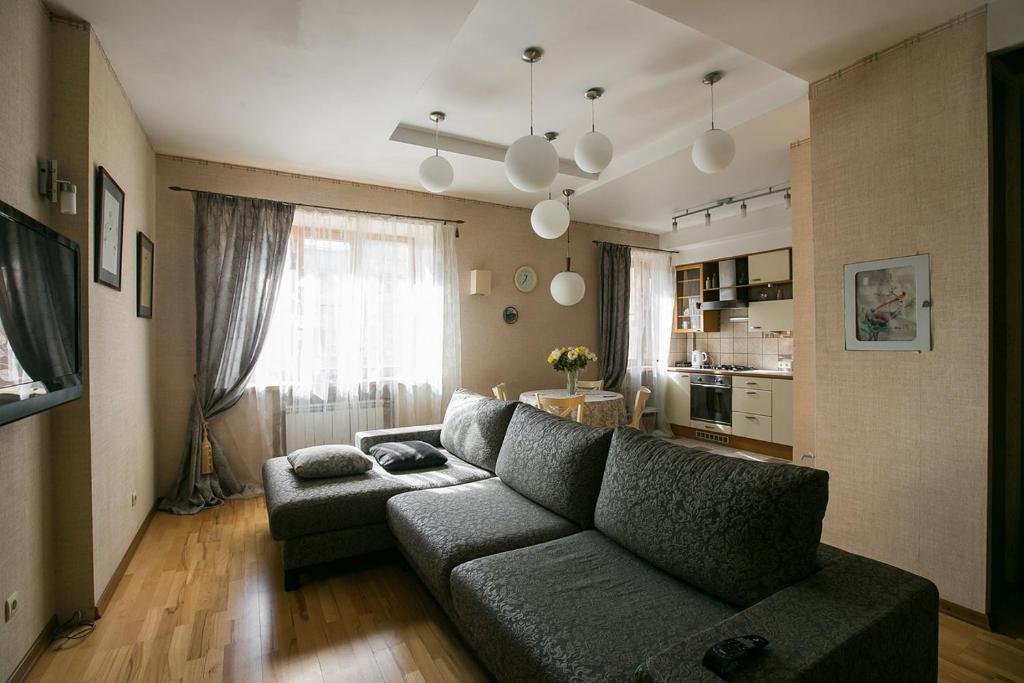 พื้นที่นั่งเล่นของ Apartment on Bolshaya Pokrovskaya