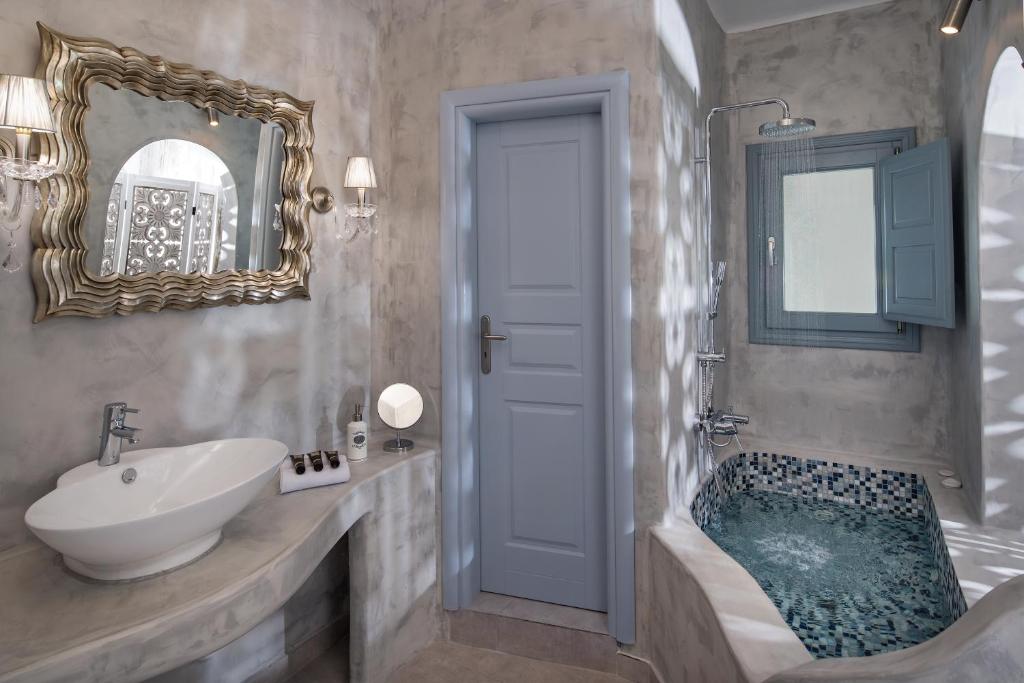 Koupelna v ubytování Felicity Luxury Villas