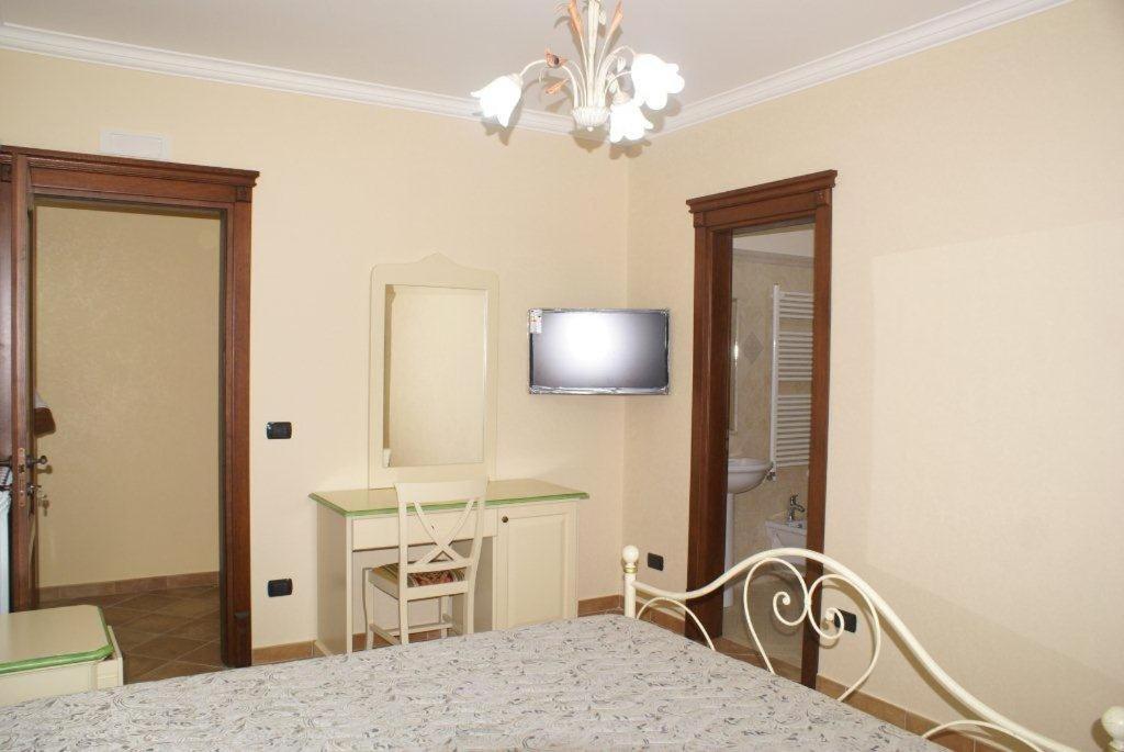 B&B Villa Mery - Two-Bedroom Apartment With Garden View