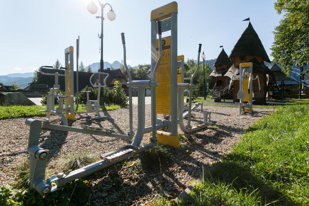 Detský kútik v ubytovaní Apartament Pomarańczowy z basenem i sauną