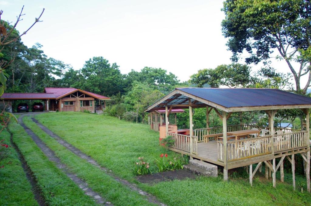 Zahrada ubytování Finca Tres Equis - Farm and Forest