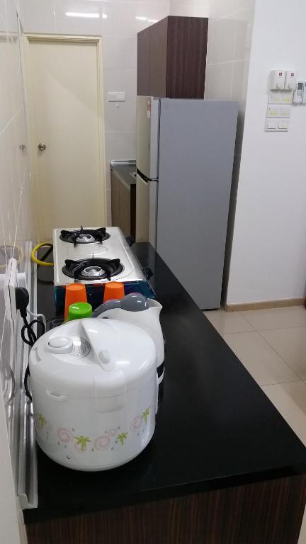 Vista Alam Serviced Apartment near IDCC SACC PKNS UiTM MSU Avisena - Apartment With Balcony