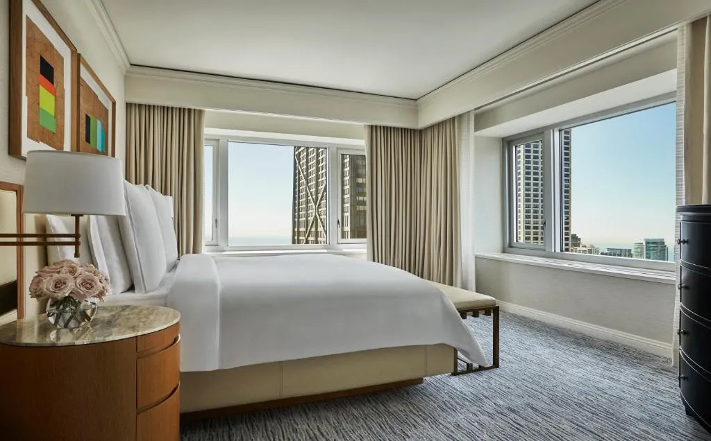 Executive King Suite with City View