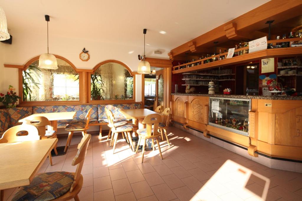Restaurace v ubytování Albergo Bucaneve