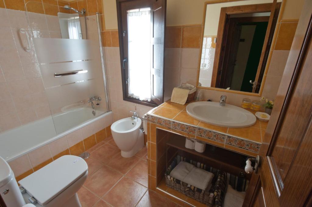 Koupelna v ubytování Apartamentos Rurales Villa del Sain Cudillero