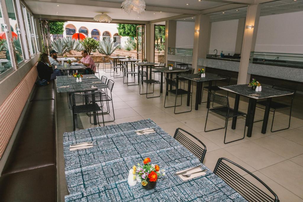 Restaurace v ubytování Kubo Hotel