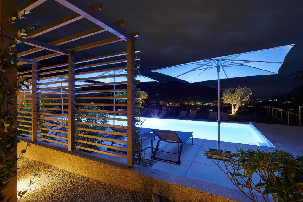 Bazén v ubytování The View Luxury Suites nebo v jeho okolí