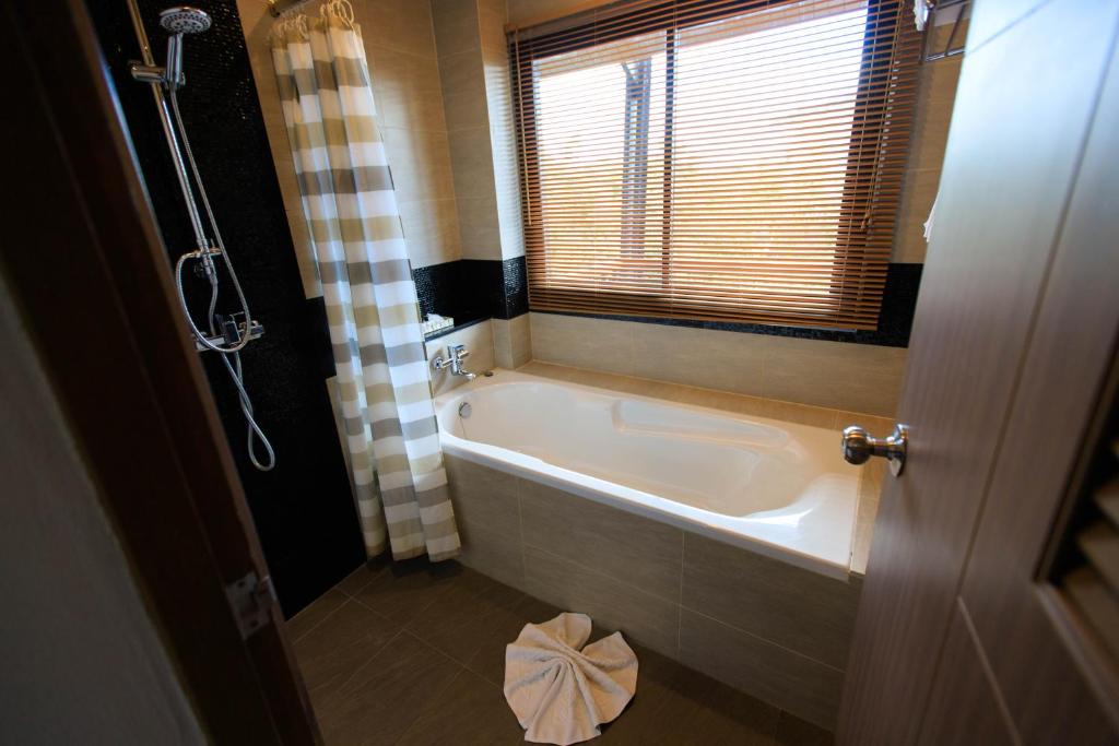 Wealth Boutique Hotel Chiang Mai - Resim 41