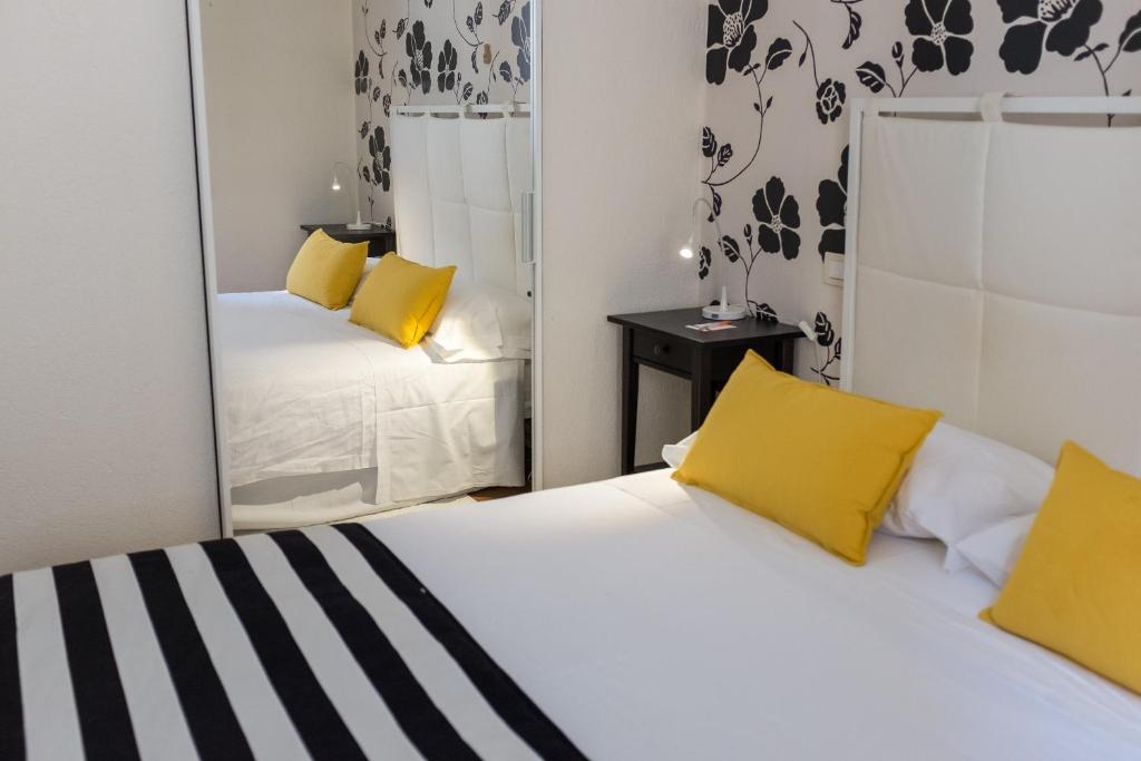 Titano Hotel 3*