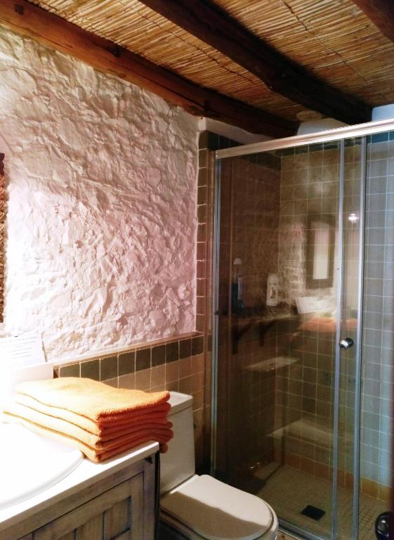 Kúpeľňa v ubytovaní Casa con encanto en Alájar