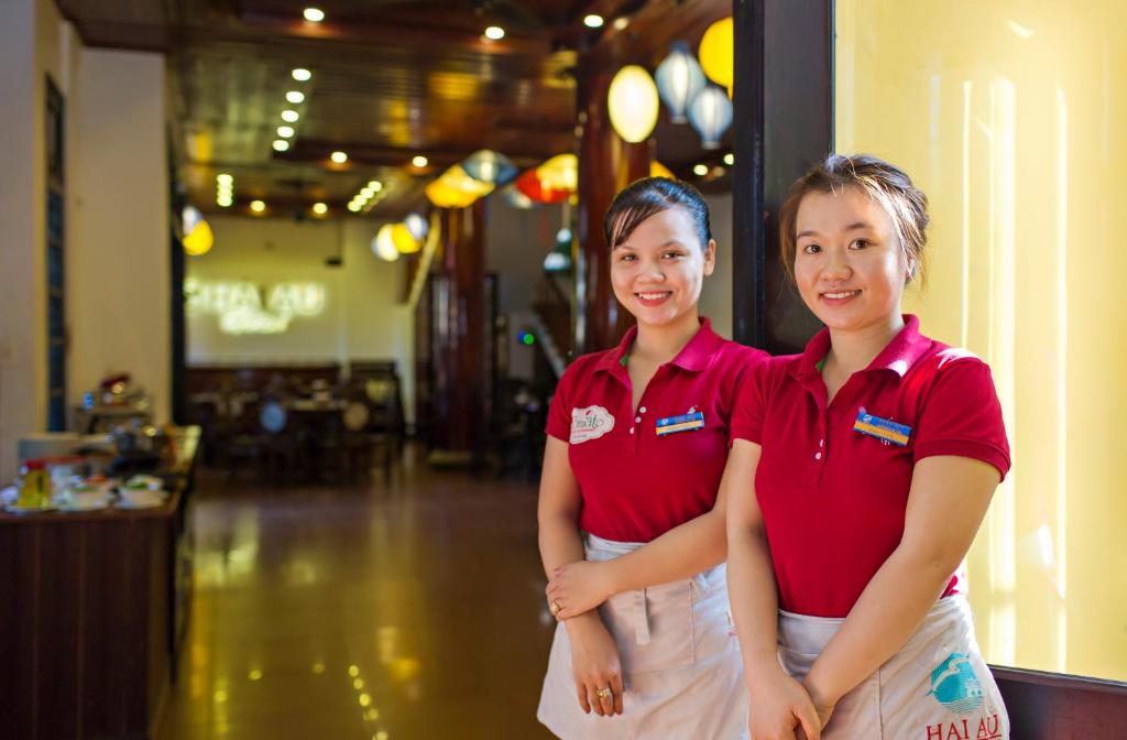 Členové personálu v ubytování Hoi An Hai Au Boutique Hotel