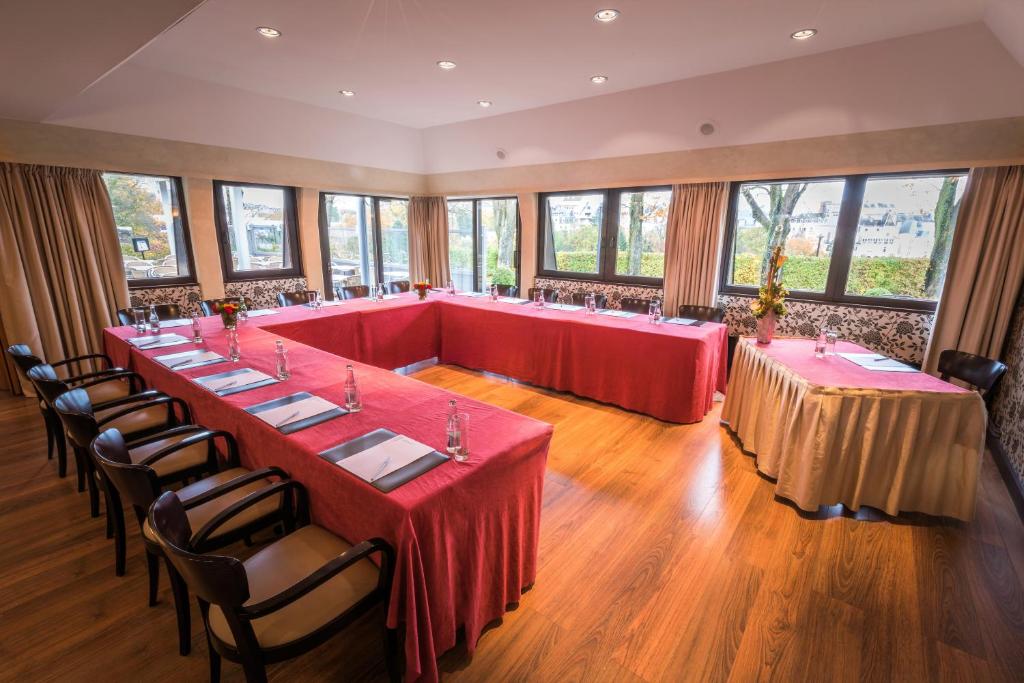 Hotel Parc Plaza - Resim 45