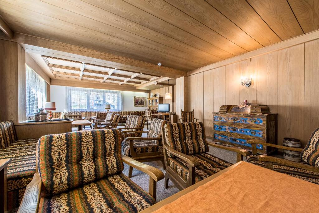 Posezení v ubytování Hotel Antholzerhof
