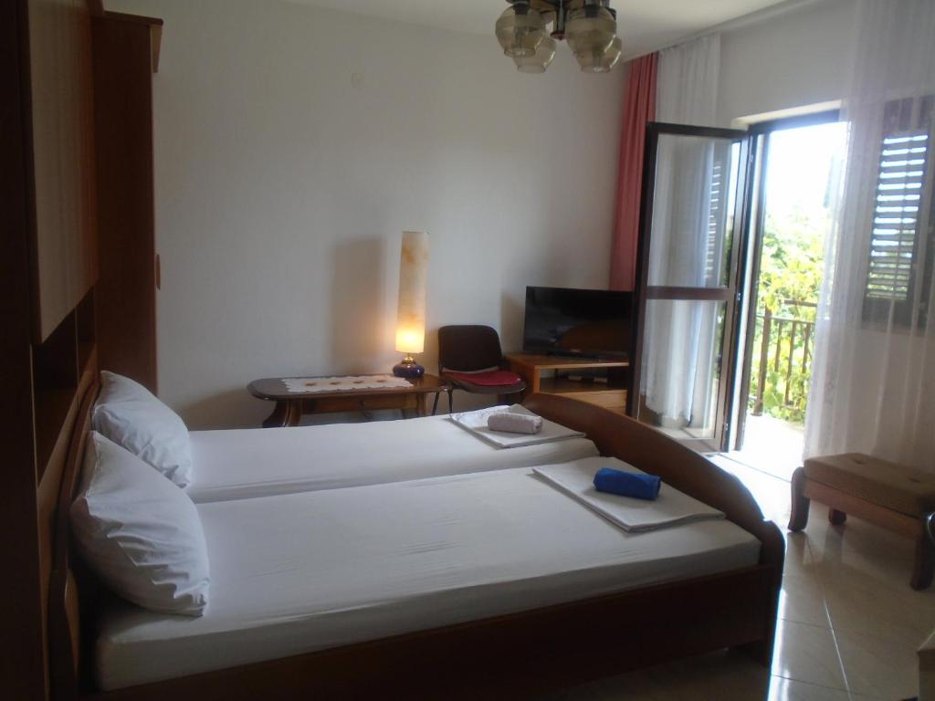 Apartments Sveti Anton - Appartement Avec Vue Sur La Montagne