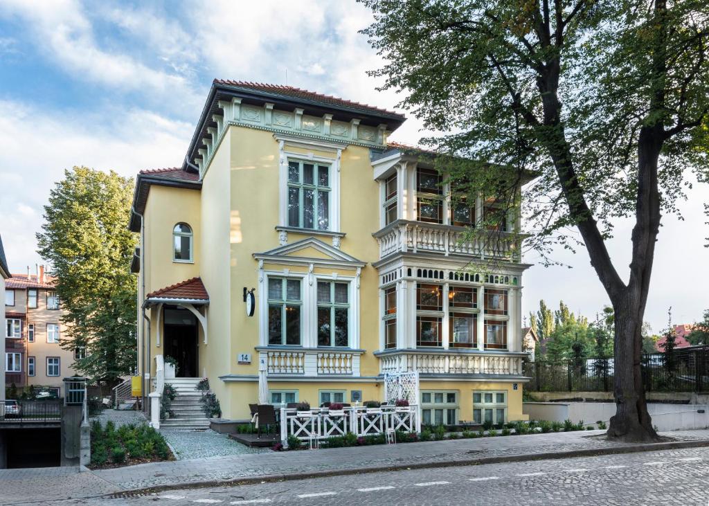 Budova, v ktorej sa hotel nachádza