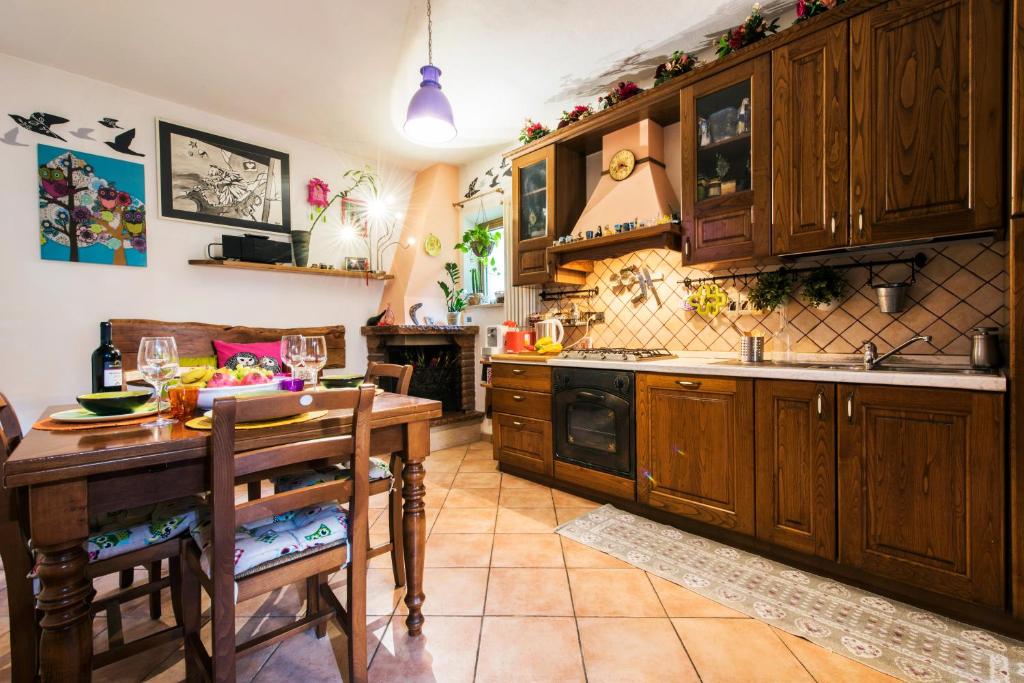 Kuchnia lub aneks kuchenny w obiekcie Frugo's House