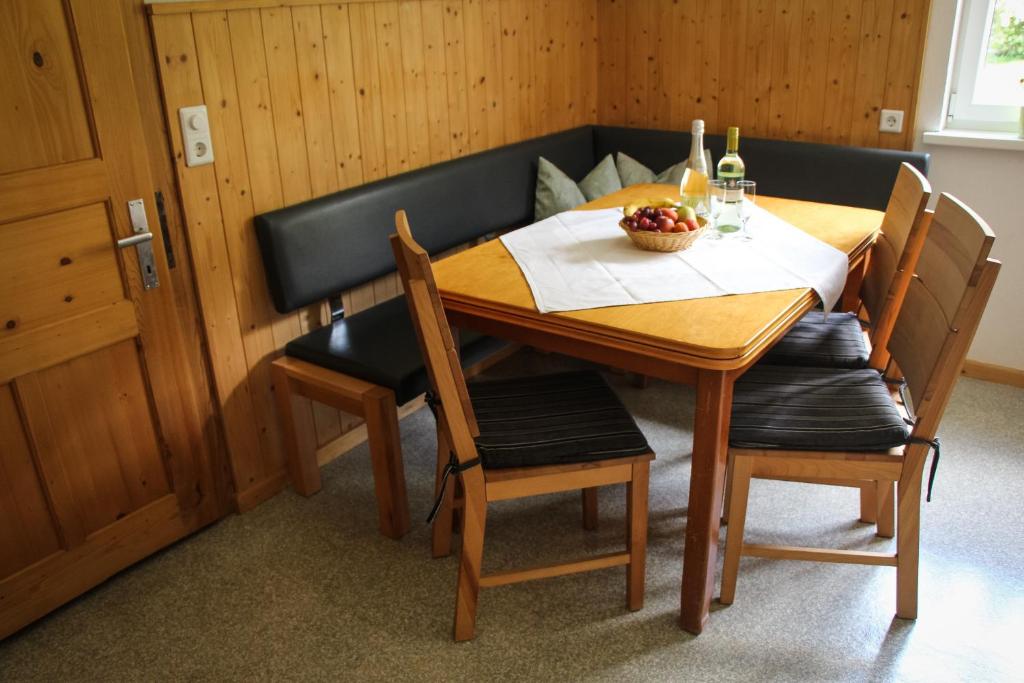 Posedenie v ubytovaní Haus Danna