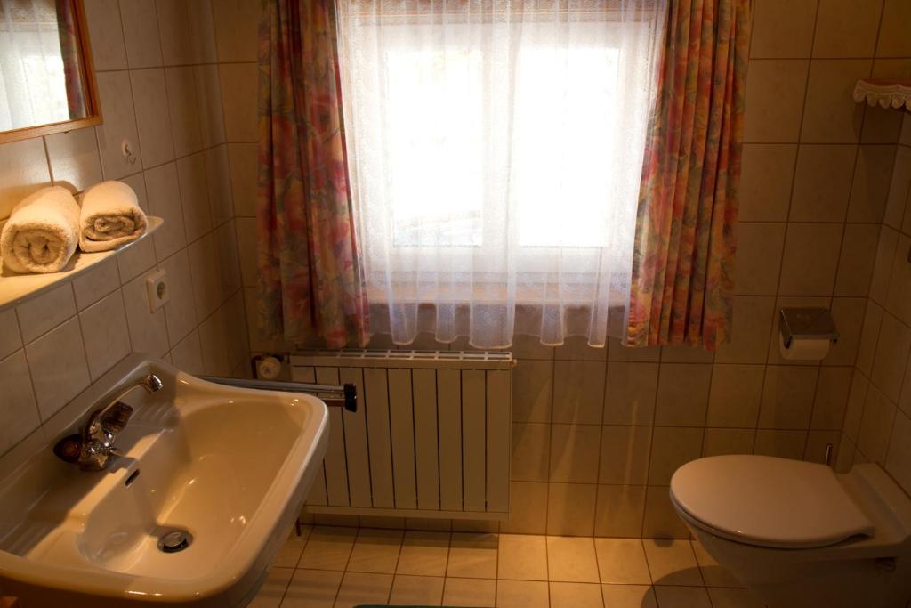 Kúpeľňa v ubytovaní Haus Danna