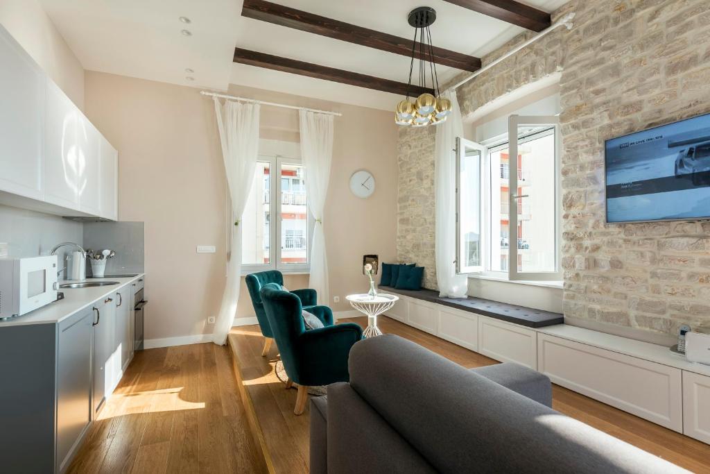 Magic View Apartments - 16