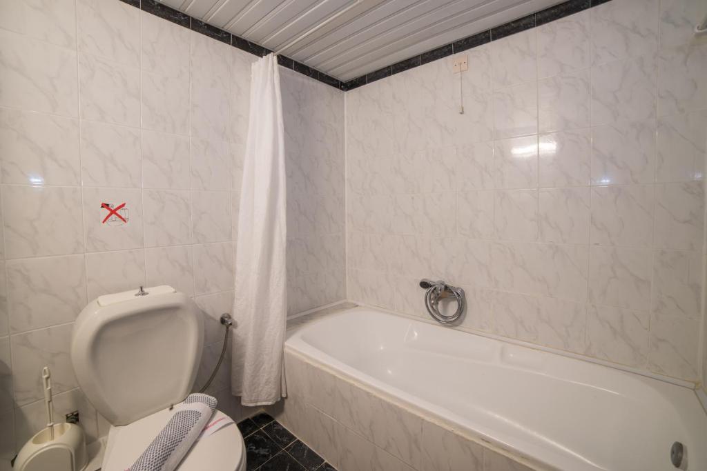 Bagno di Porto Koukla Beach