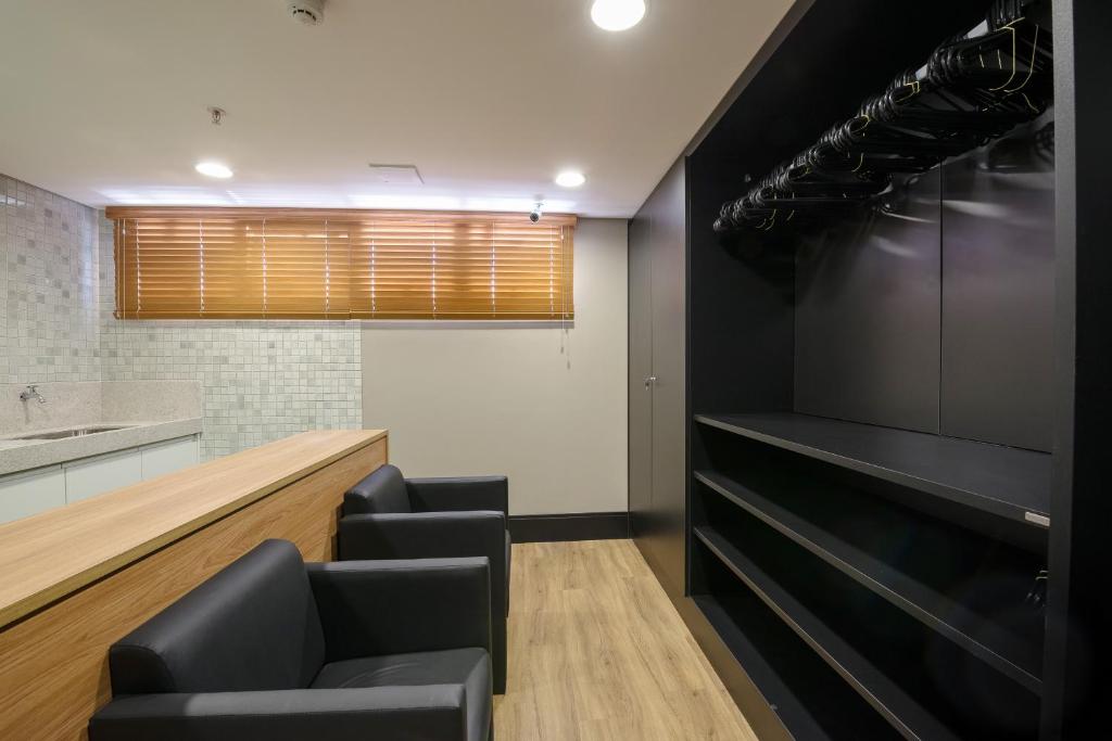 Kuchyň nebo kuchyňský kout v ubytování I am Design Hotel Campinas by Hotelaria Brasil