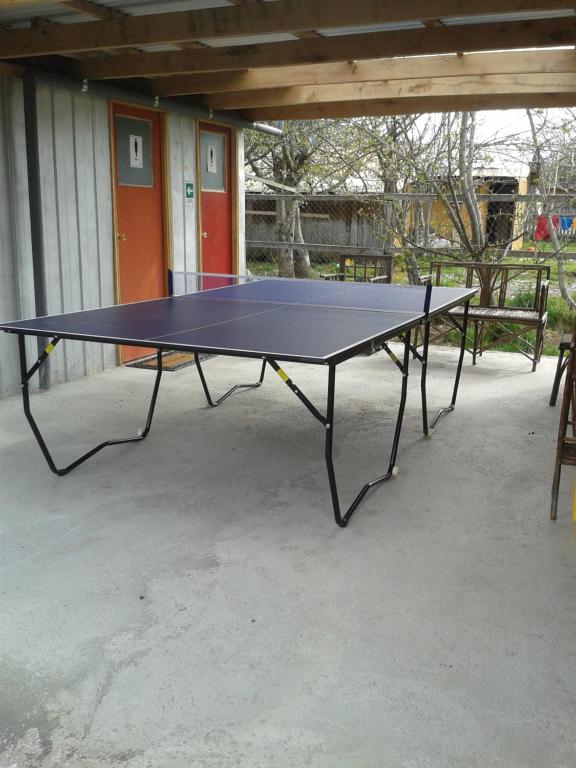 Attrezzature per ping pong presso Cabañas Kela o nelle vicinanze