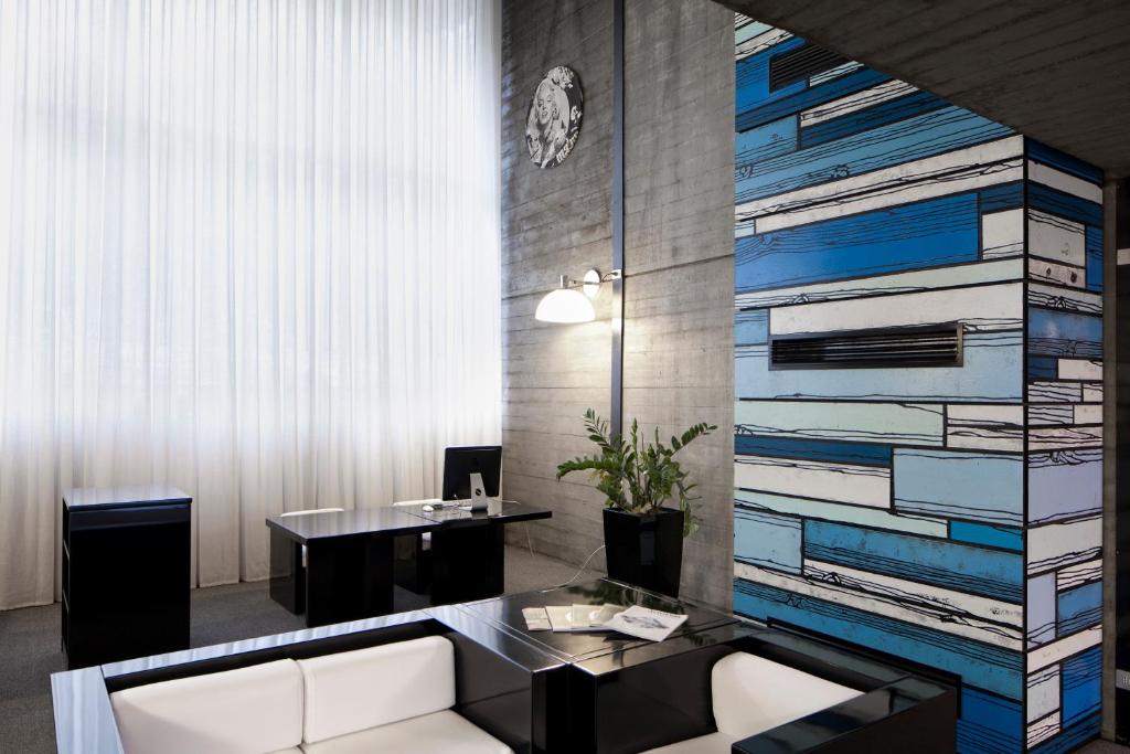 DUPARC Contemporary Suites