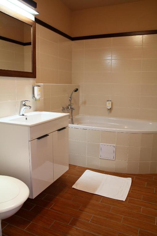Zdjęcie z galerii obiektu Hotel Baltaci Starý Zámek w mieście Napajedla