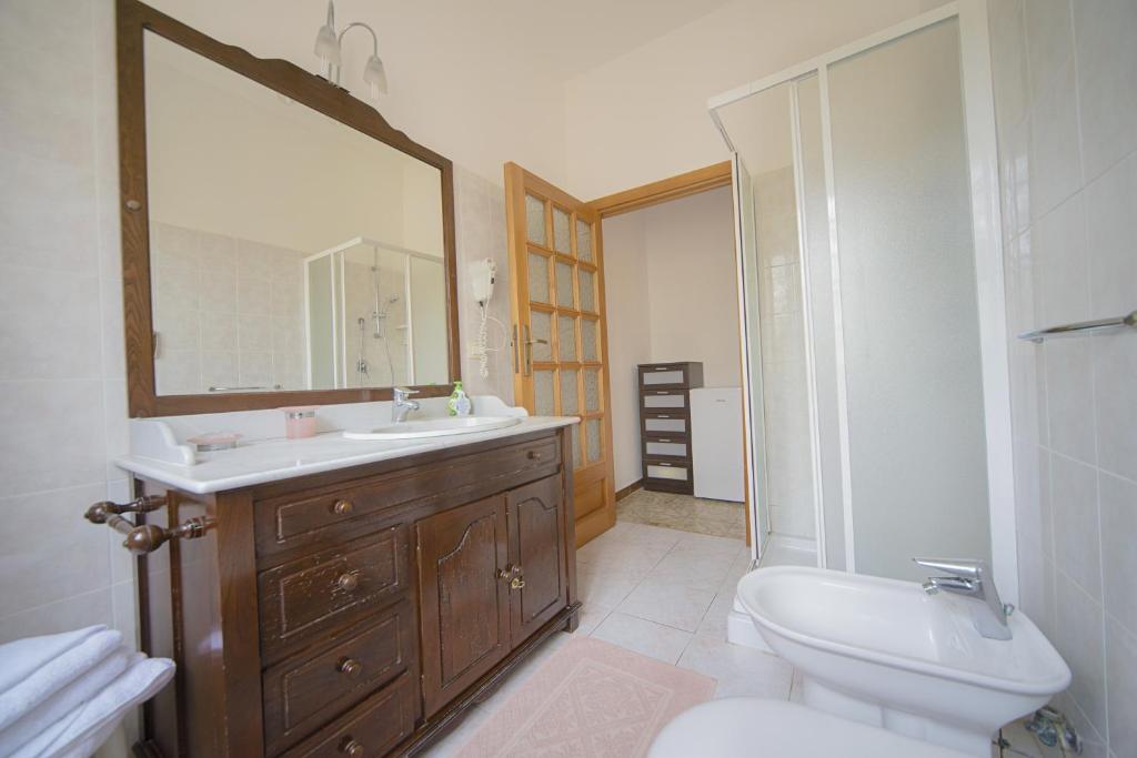 Een badkamer bij Bonsai B&B Alghero