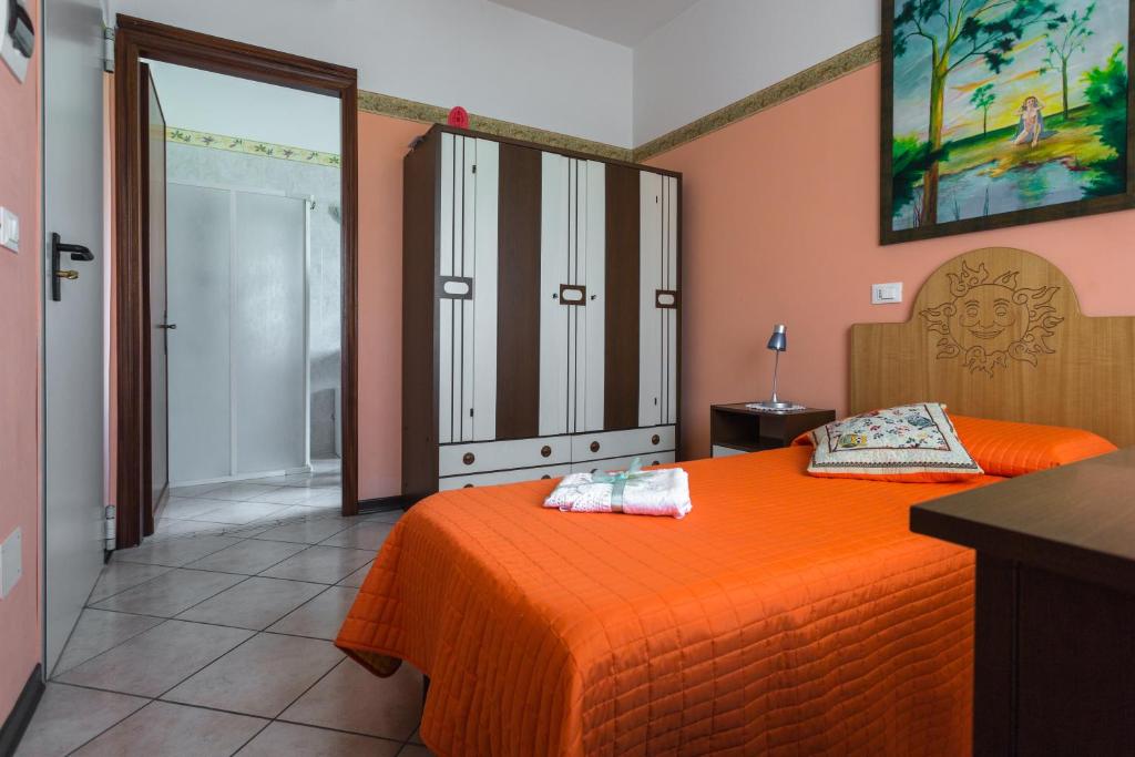 B&B da Zio Gianni - Single Room With Private Bathroom