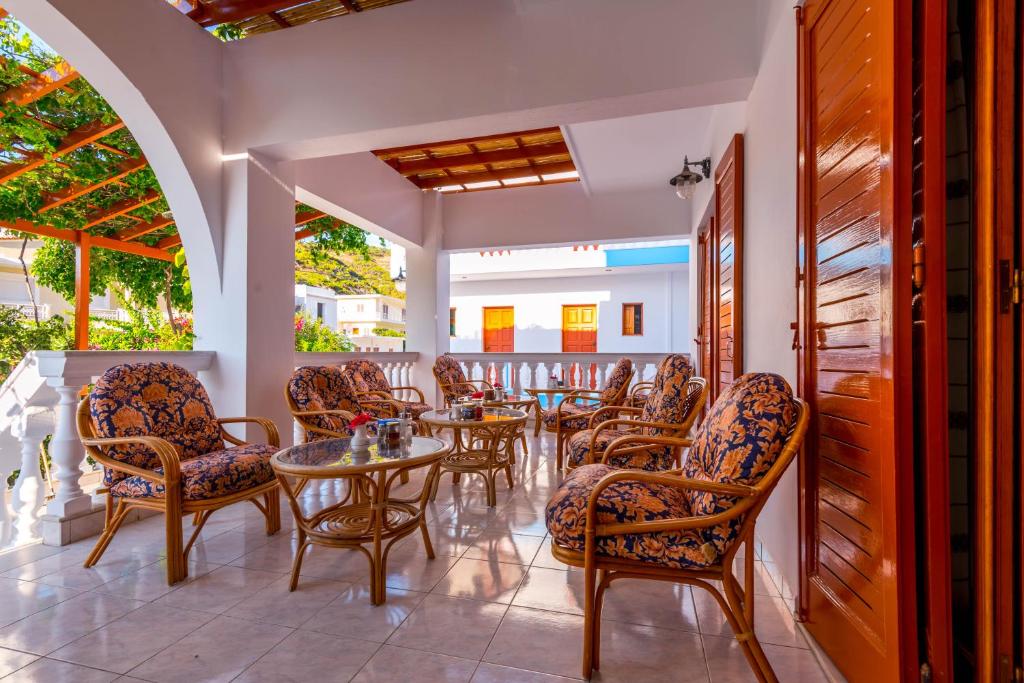 Posezení v ubytování Balaskas Hotel