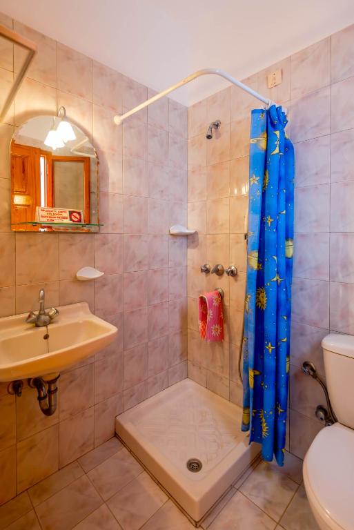 Koupelna v ubytování Balaskas Hotel