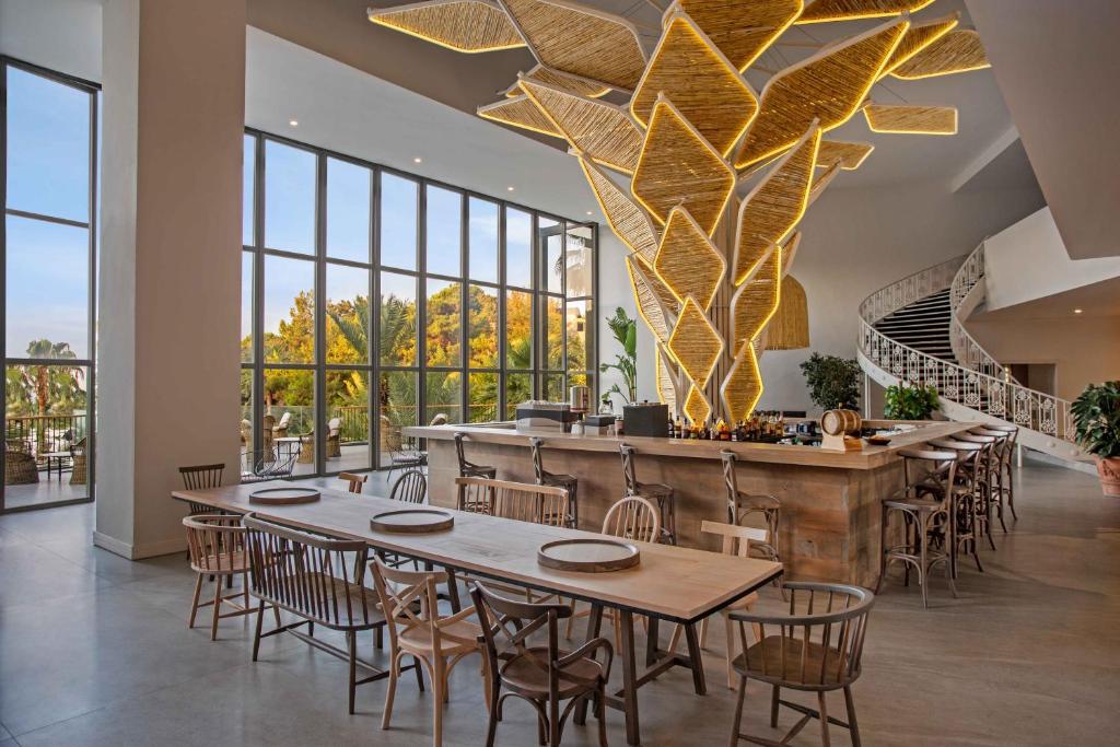 A restaurant or other place to eat at Club Marvy