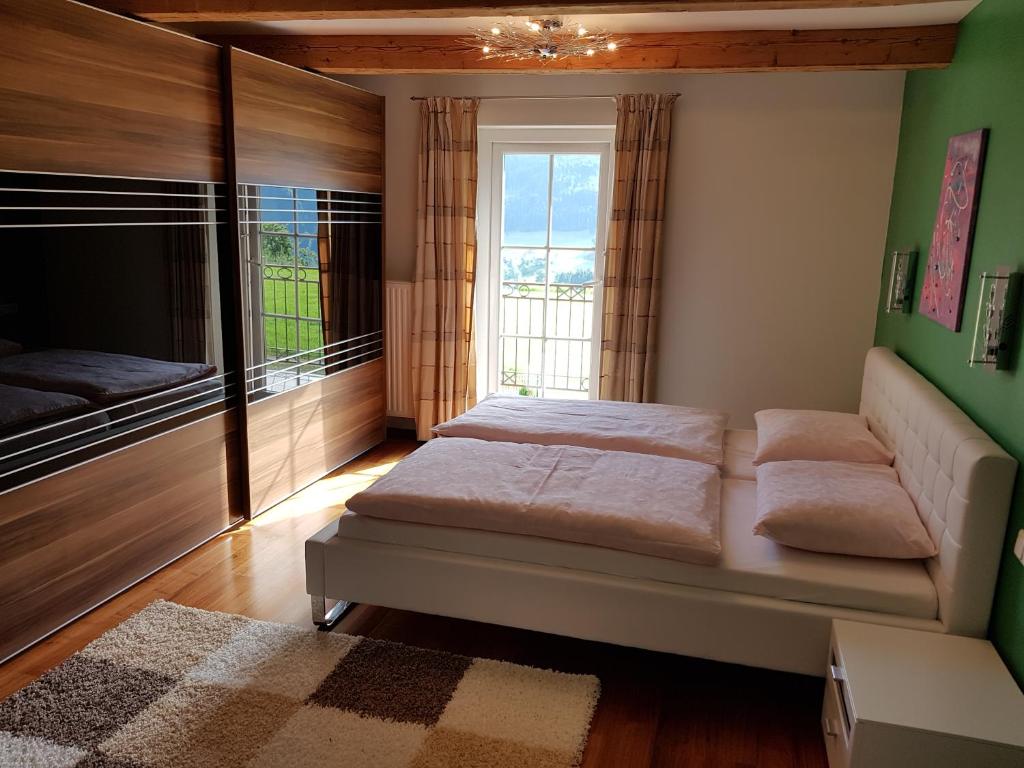 Postel nebo postele na pokoji v ubytování Landgasthof Hotel Zehenthof